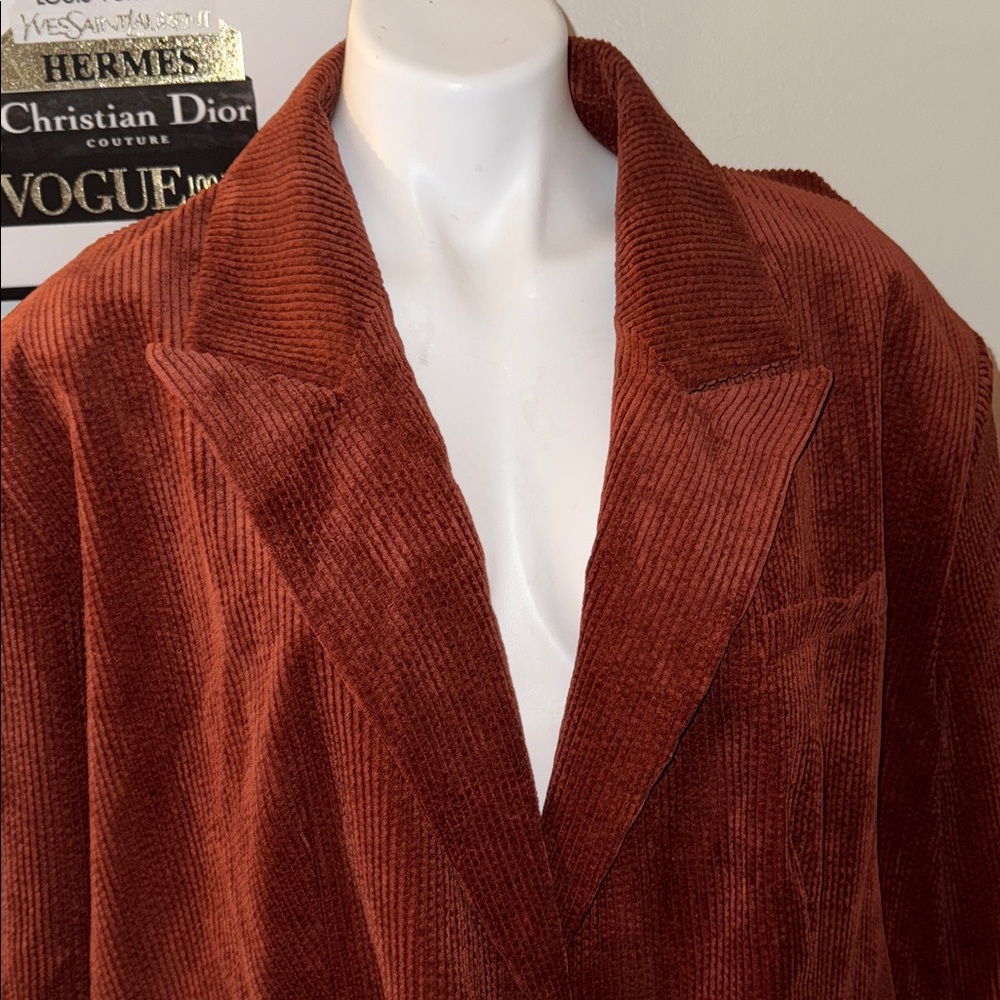 Elegant Brown Corduroy Blazer - Picture 6 of 7